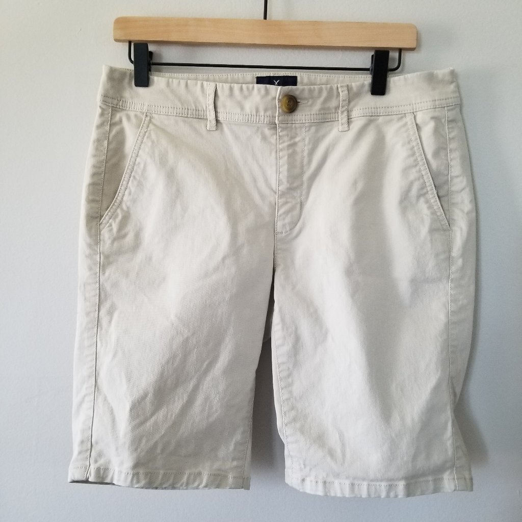 Aeo Stretch Khaki Skinny Bermuda Shorts 10